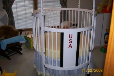 Good  Baby Cribs  Sale on Round Baby Crib And Bedding For Sale Indiana   Indianapolis   Baby